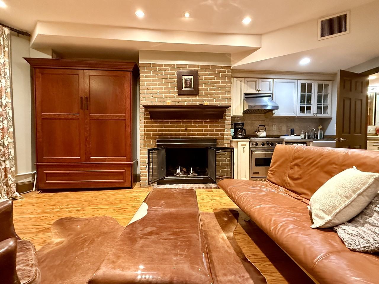 326 Dartmouth St #B2 - Photo 5 of 18