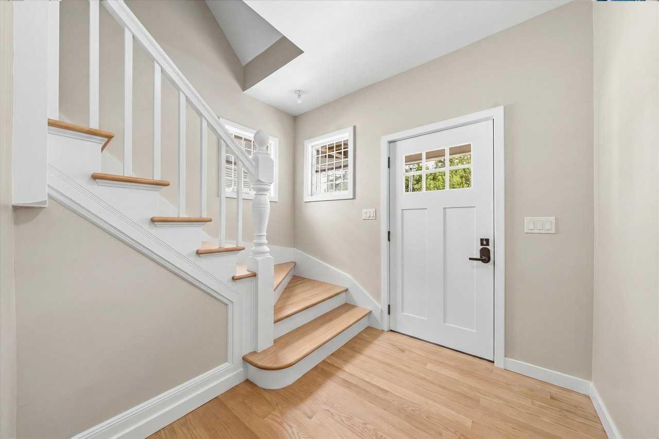 31 Wickham Ave #NA - Photo 4 of 35