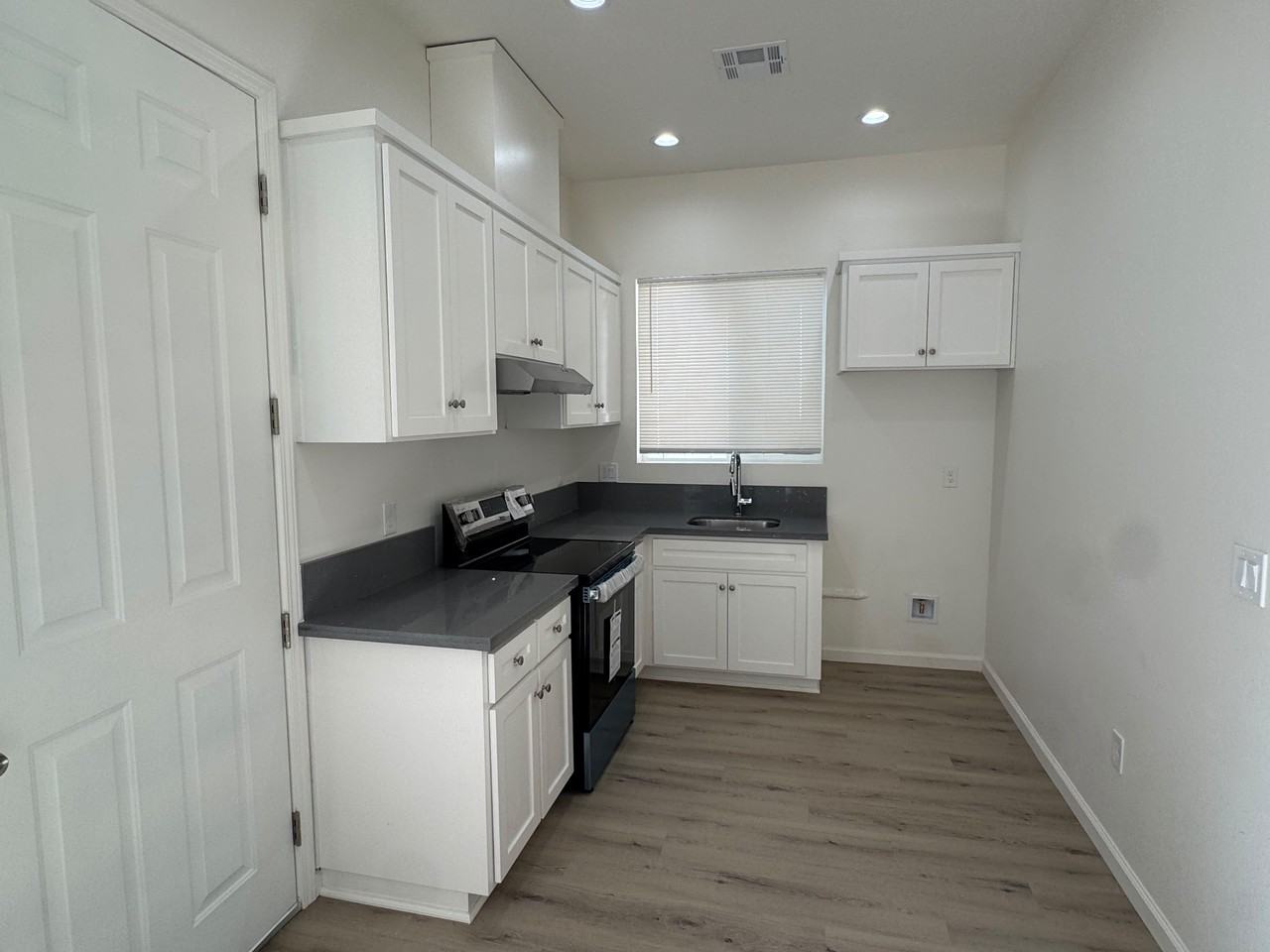 22127 S Garden Ave #NA - Photo 3 of 11