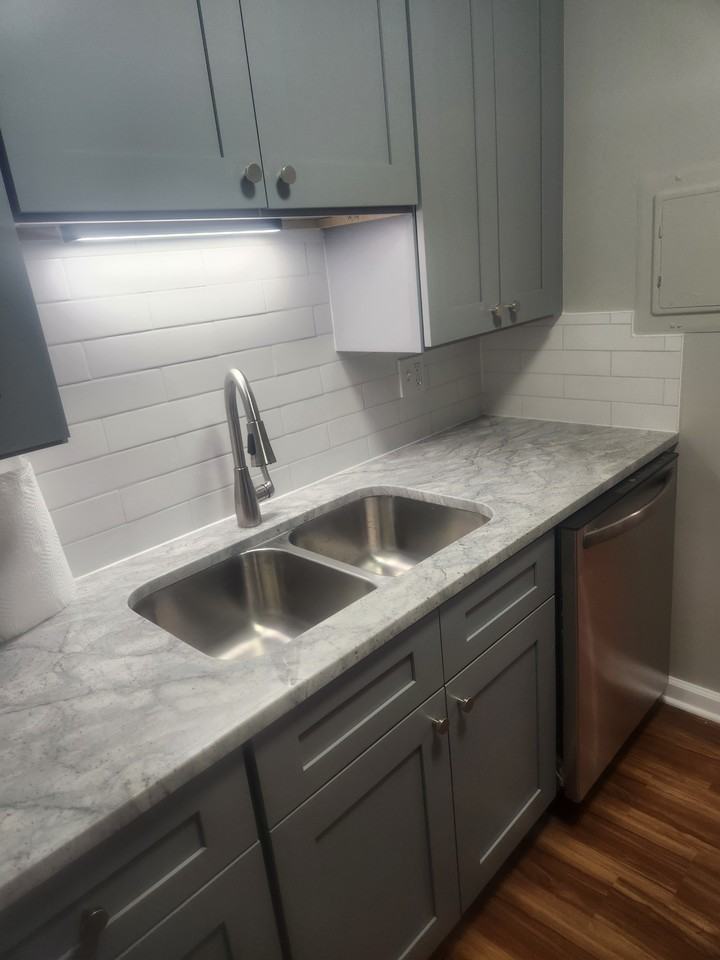 226 Shorewood Dr #2C - Photo 4 of 9