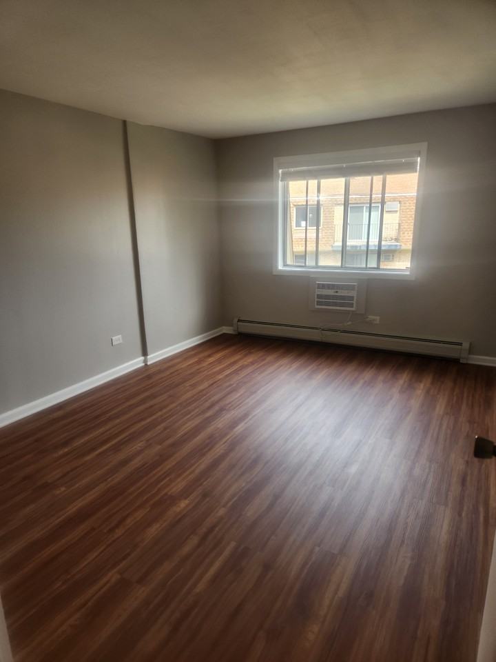 226 Shorewood Dr #2C - Photo 5 of 9