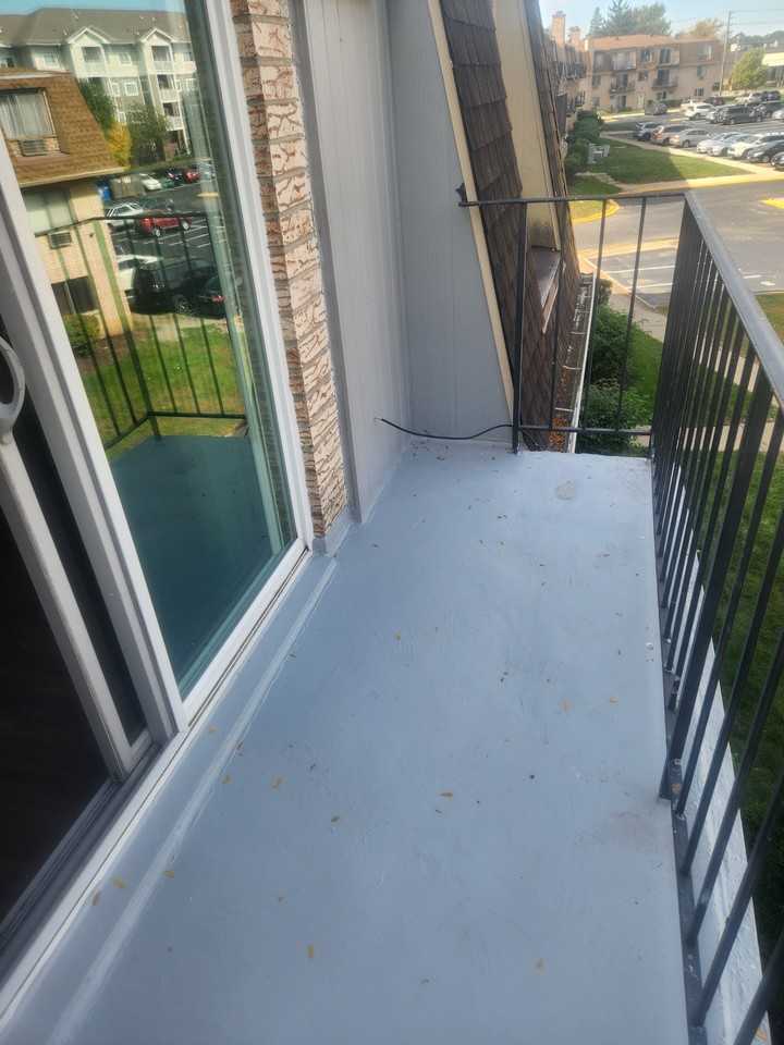226 Shorewood Dr #2C - Photo 7 of 9