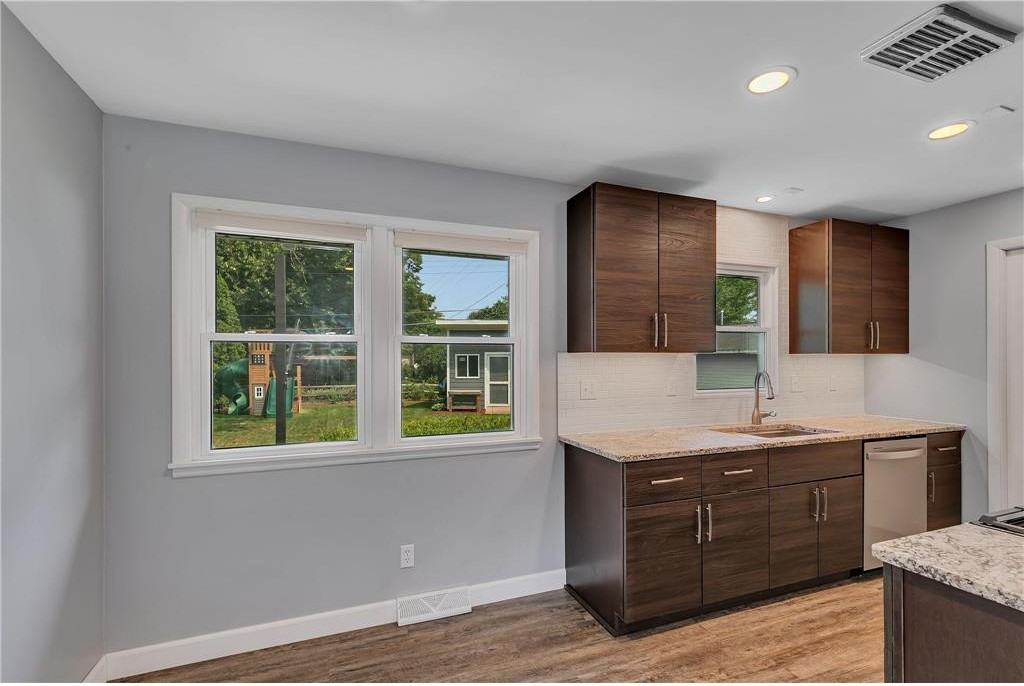 1248 13th Ave N #NA - Photo 4 of 16