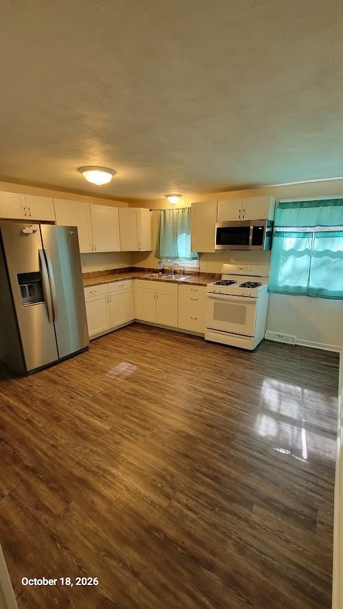 513 Lynch Ave #NA - Photo 6 of 17