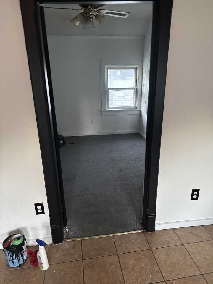 1136 Stuart St #2 - Photo 6 of 9