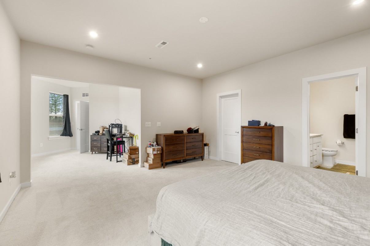 43895 Circuit Sq - Photo 4 of 18