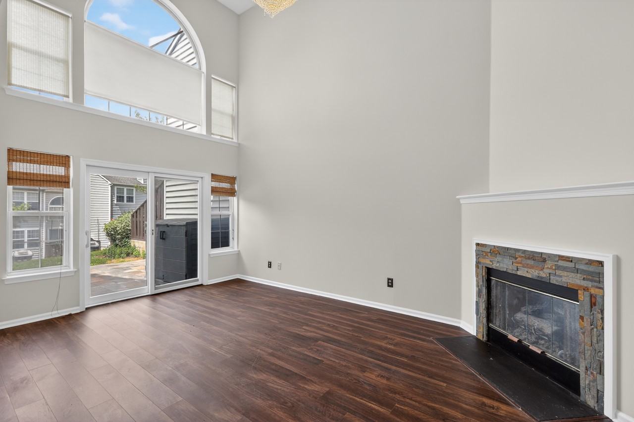 22 Victoria Cir - Photo 4 of 13