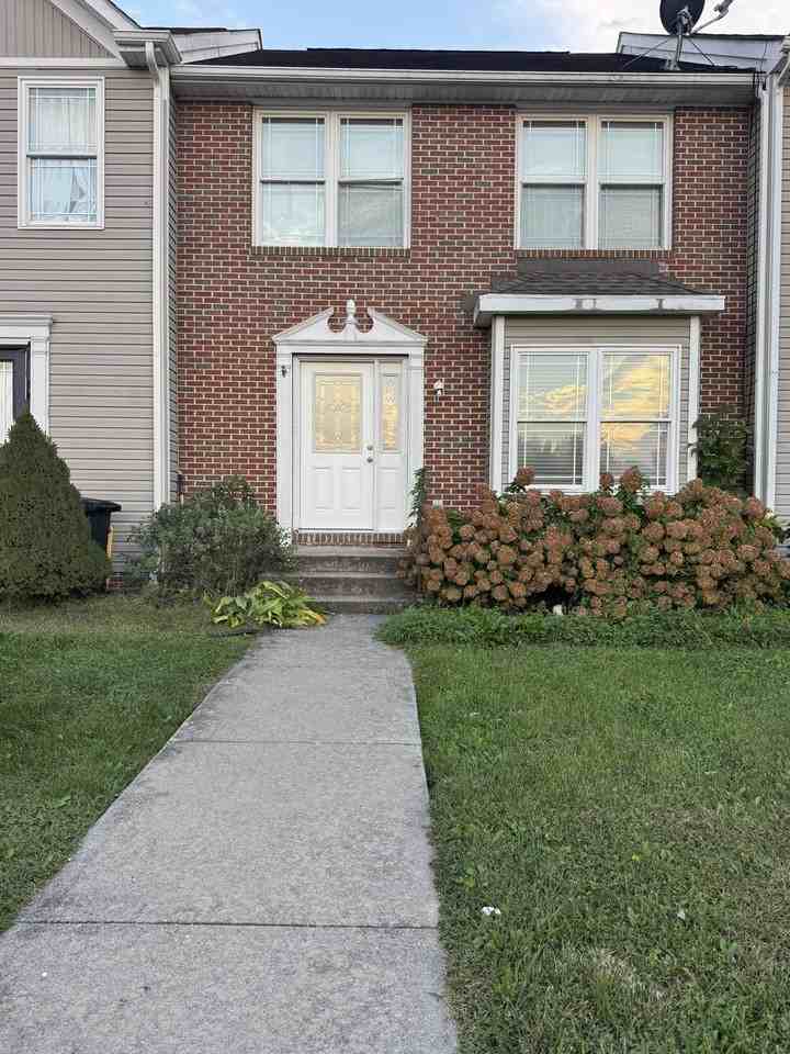 51 Baltusrol Dr - Photo 2 of 20