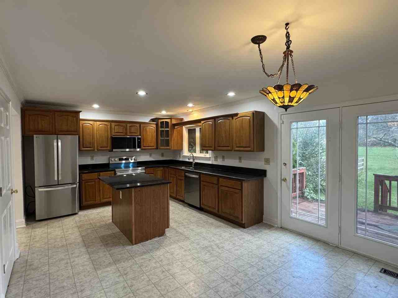 51 Baltusrol Dr - Photo 4 of 20