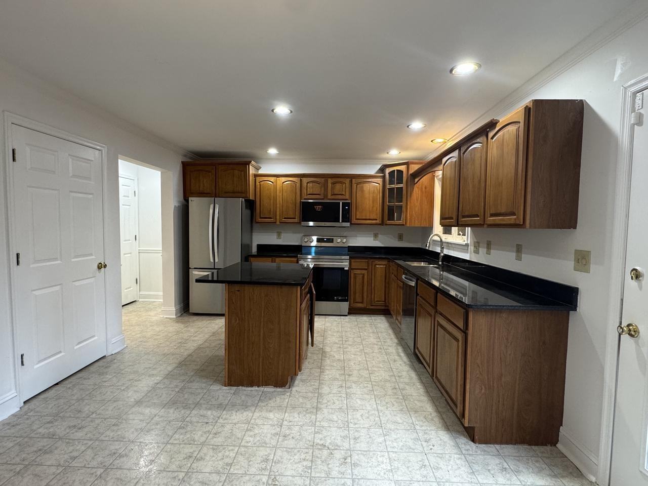 51 Baltusrol Dr - Photo 5 of 20