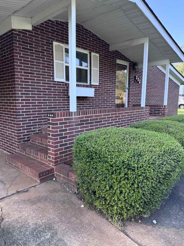 202 Sun Valley Dr #NA - Photo 2 of 23