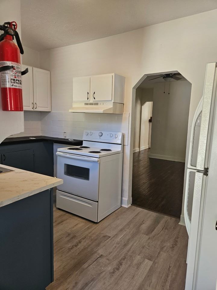 620 Hanford St #NA - Photo 4 of 12