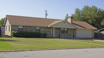 featured image of 2040 Lisa Cir #NA