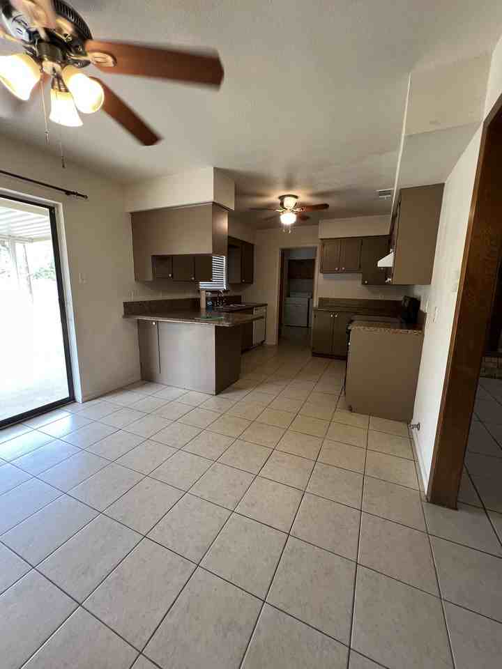 2040 Lisa Cir #NA - Photo 4 of 20