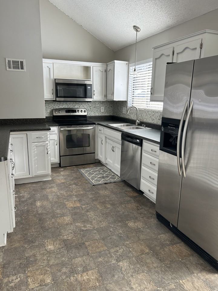 6329 W 50th St #6329 - Photo 3 of 17