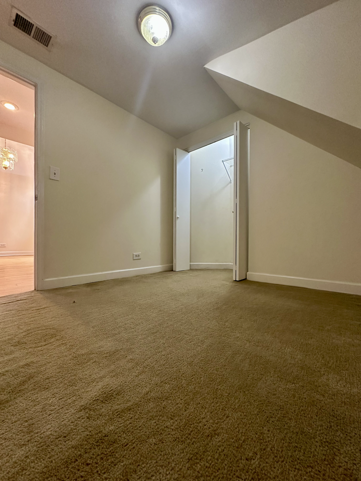 3755 N Christiana Ave #2 - Photo 5 of 10