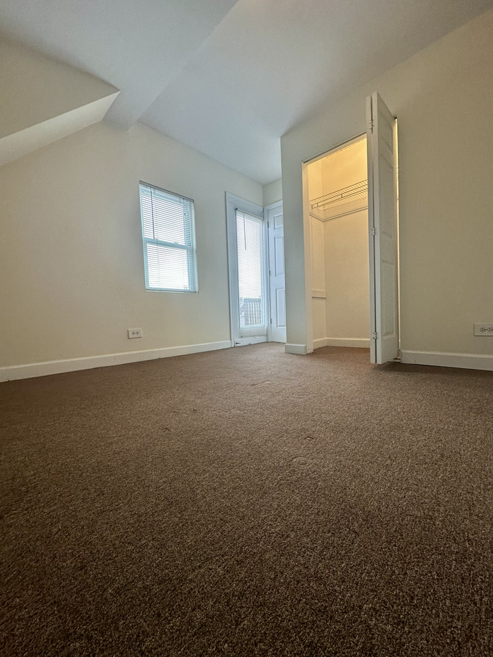 3755 N Christiana Ave #2 - Photo 7 of 10
