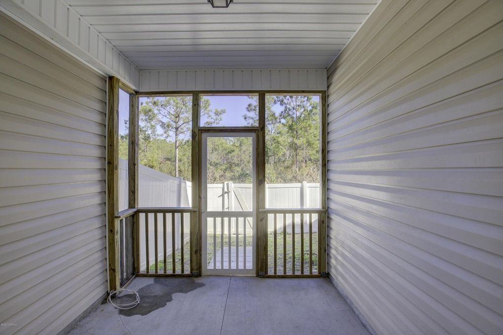 303 Cedar Island Trl #NA - Photo 4 of 27