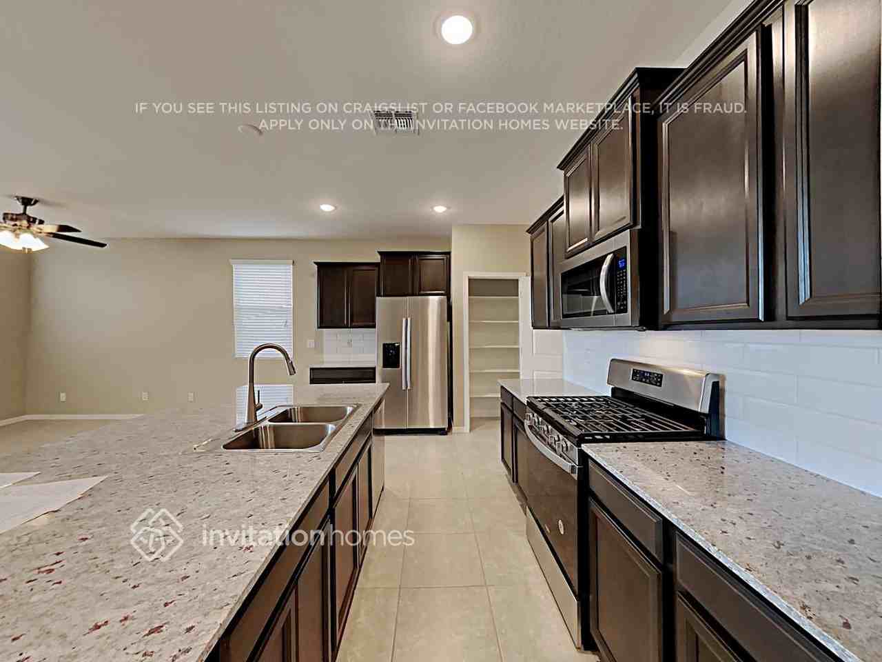 20088 N Wilford Ave - Photo 5 of 15