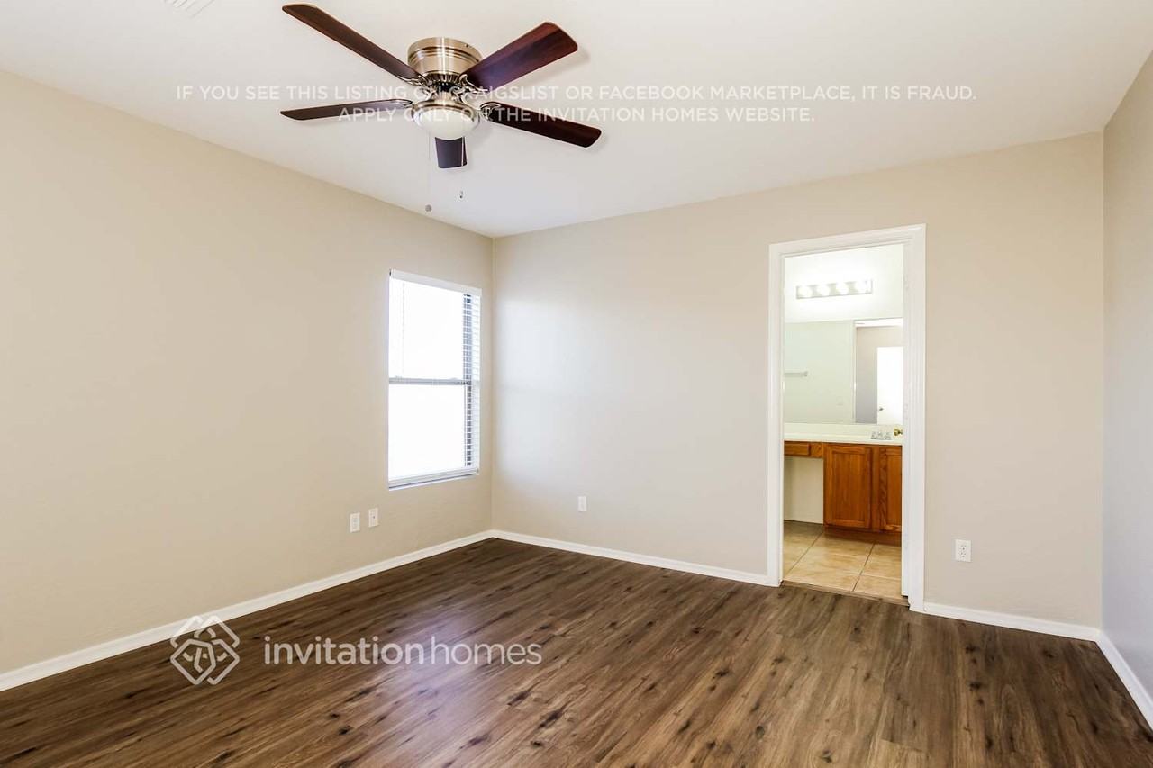 12406 W Bloomfield Rd - Photo 7 of 16