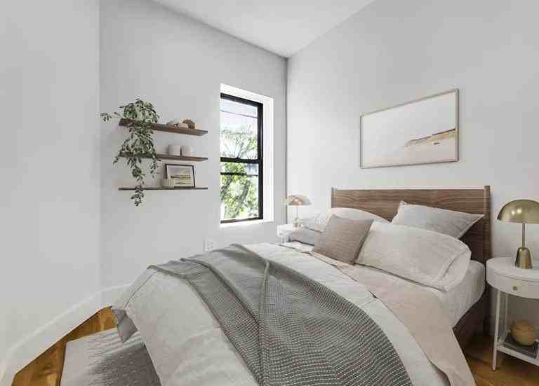 E 6th St #2B - Photo 6 of 9