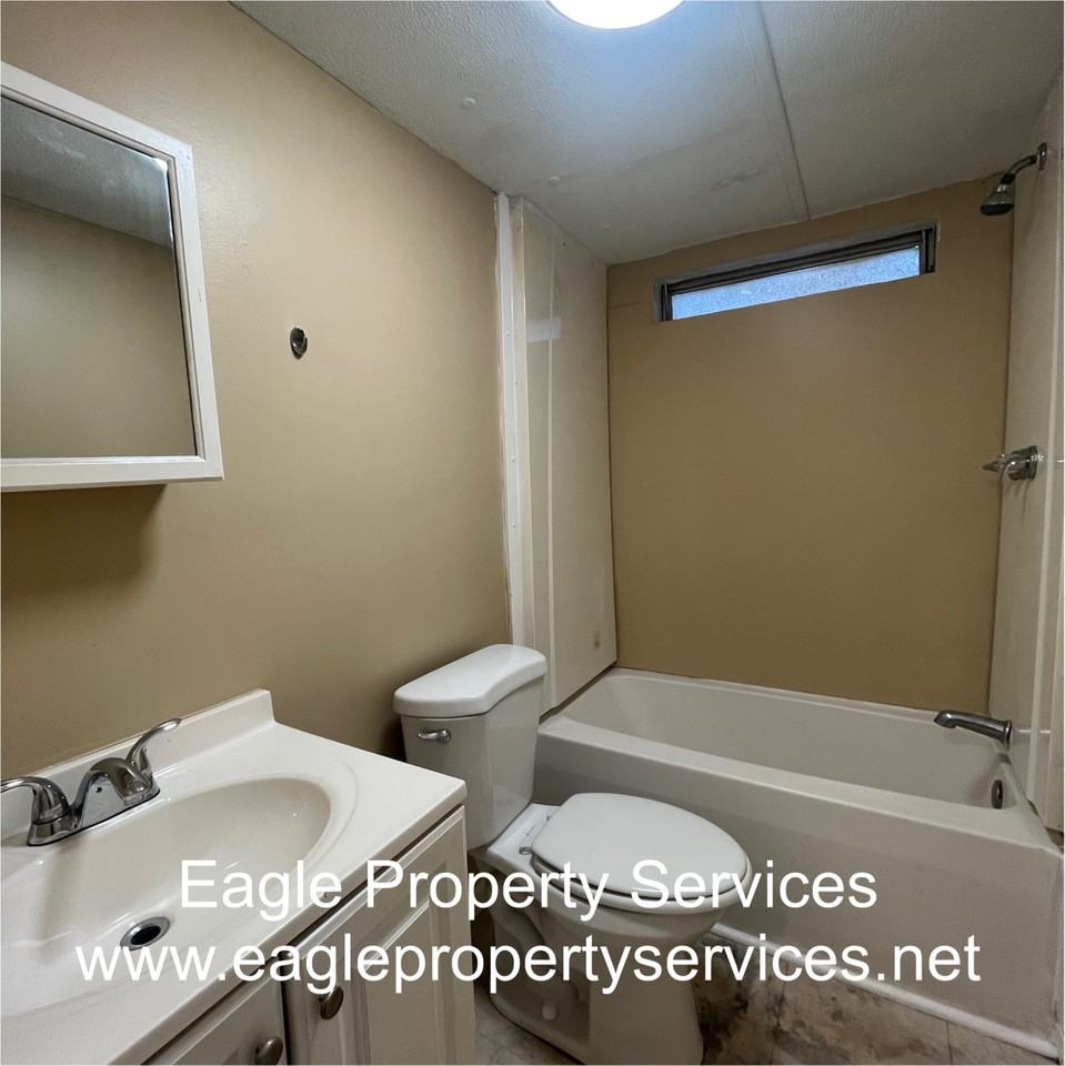 1546 River Rd #I - Photo 5 of 9