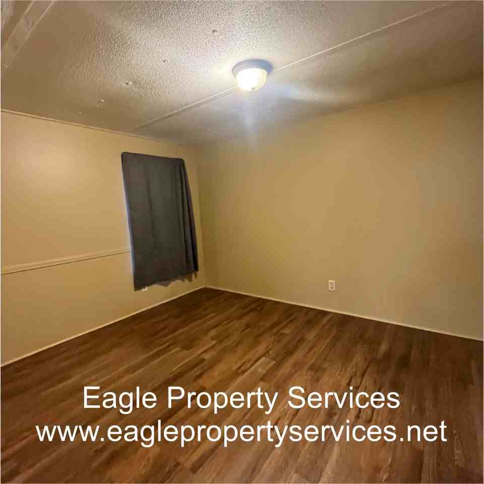 1546 River Rd #I - Photo 7 of 9