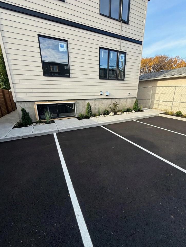 9818 81 Avenue Northwest - Photo 3 of 5