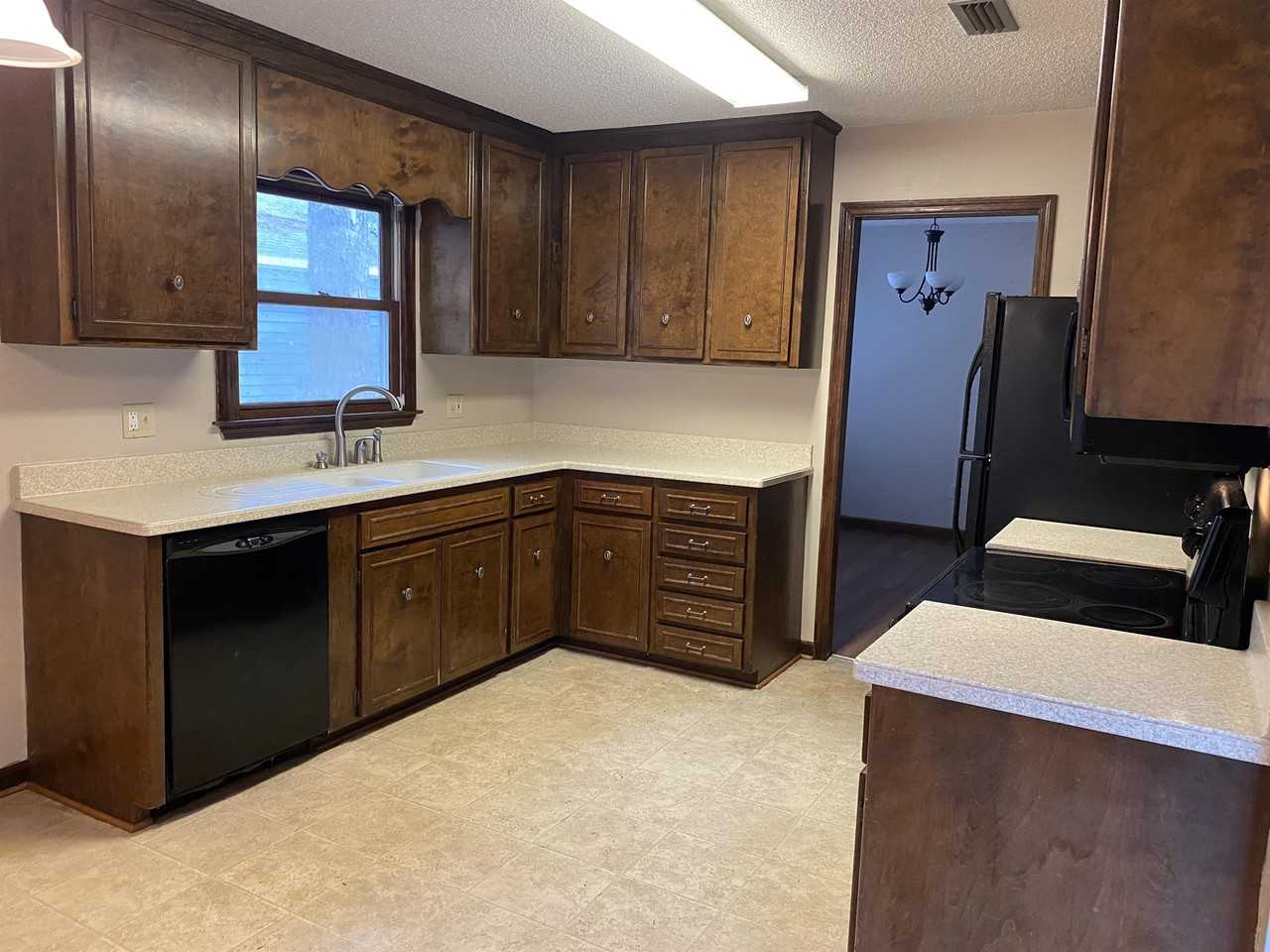 2017 Bradley Ave #1 - Photo 4 of 25