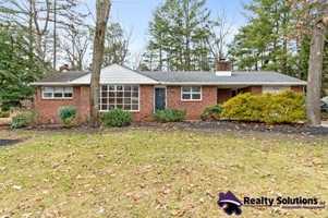 featured image of 52 Sunset Dr #1