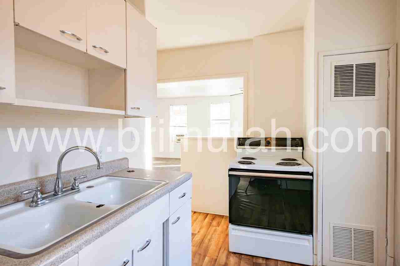 1261 Alameda Ave #1263 - Photo 2 of 11