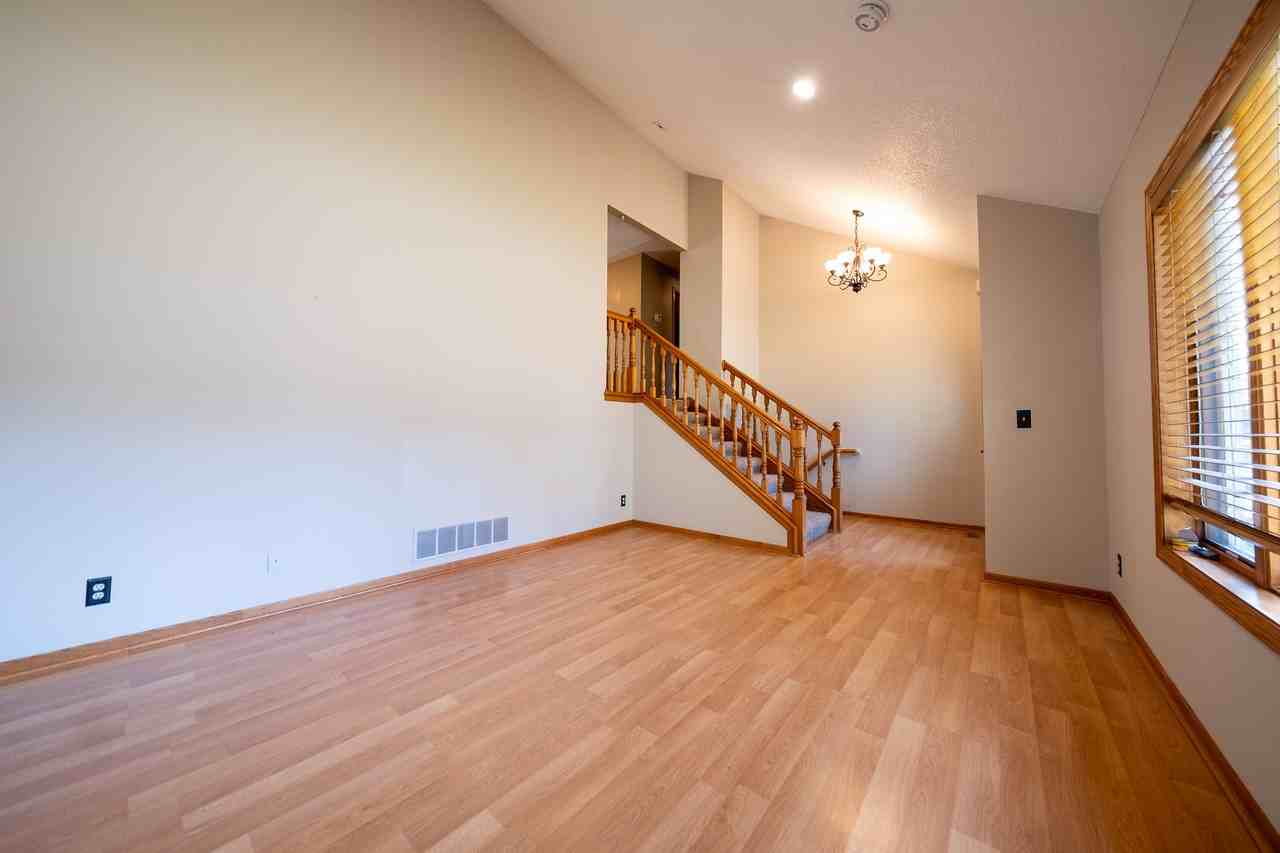 1654 Currie St N #1 - Photo 2 of 28