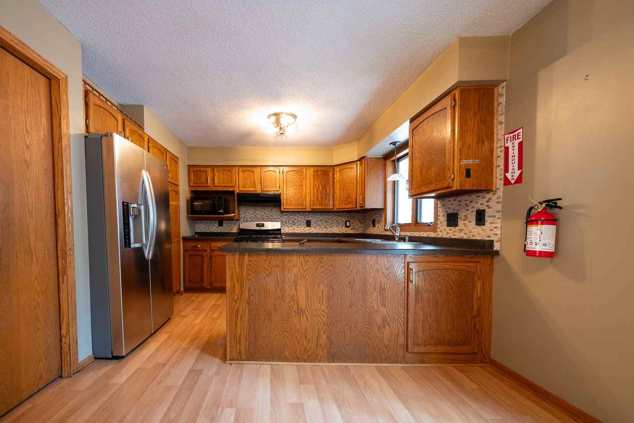 1654 Currie St N #1 - Photo 6 of 28