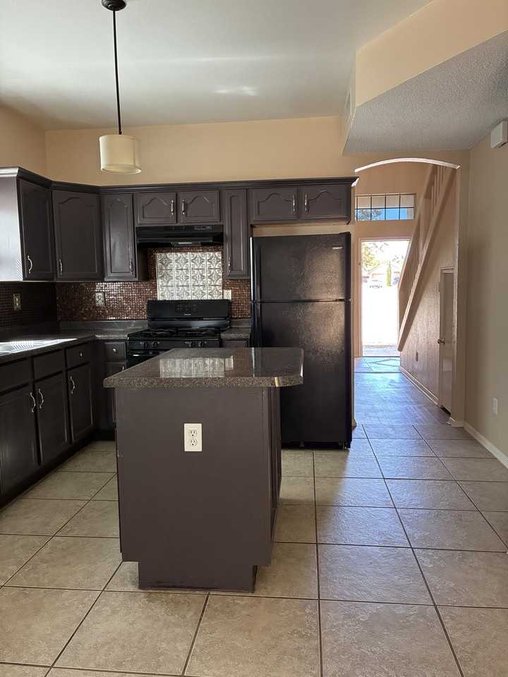 3718 Prairie Rose St #1 - Photo 7 of 26