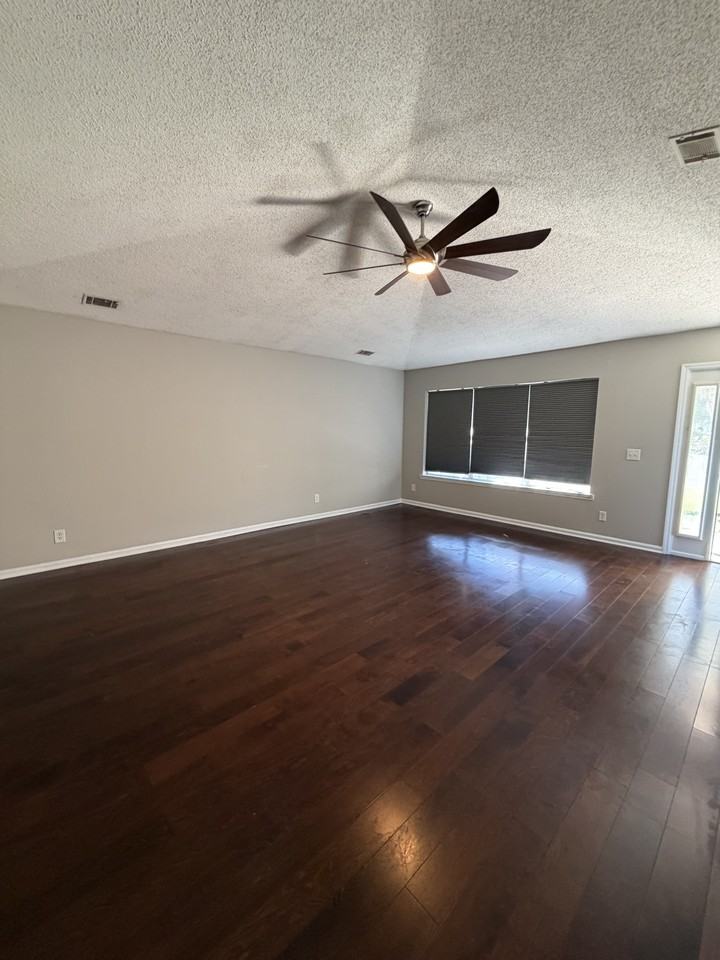 7 Mossy Ct #1 - Photo 5 of 28