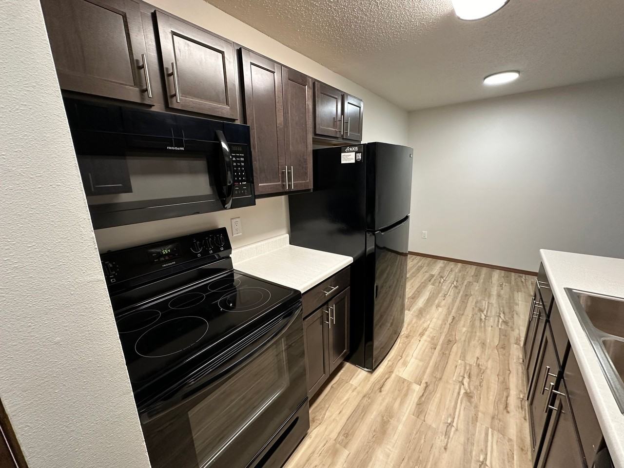 Parkview Apartments - Photo 4 of 50