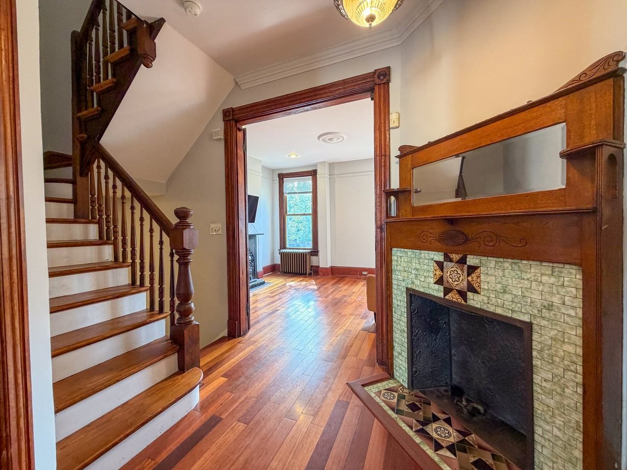 1213 Linden Pl Ne #1 - Photo 6 of 50