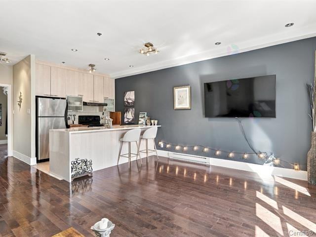 843 Rue du Glacis - Photo 2 of 12