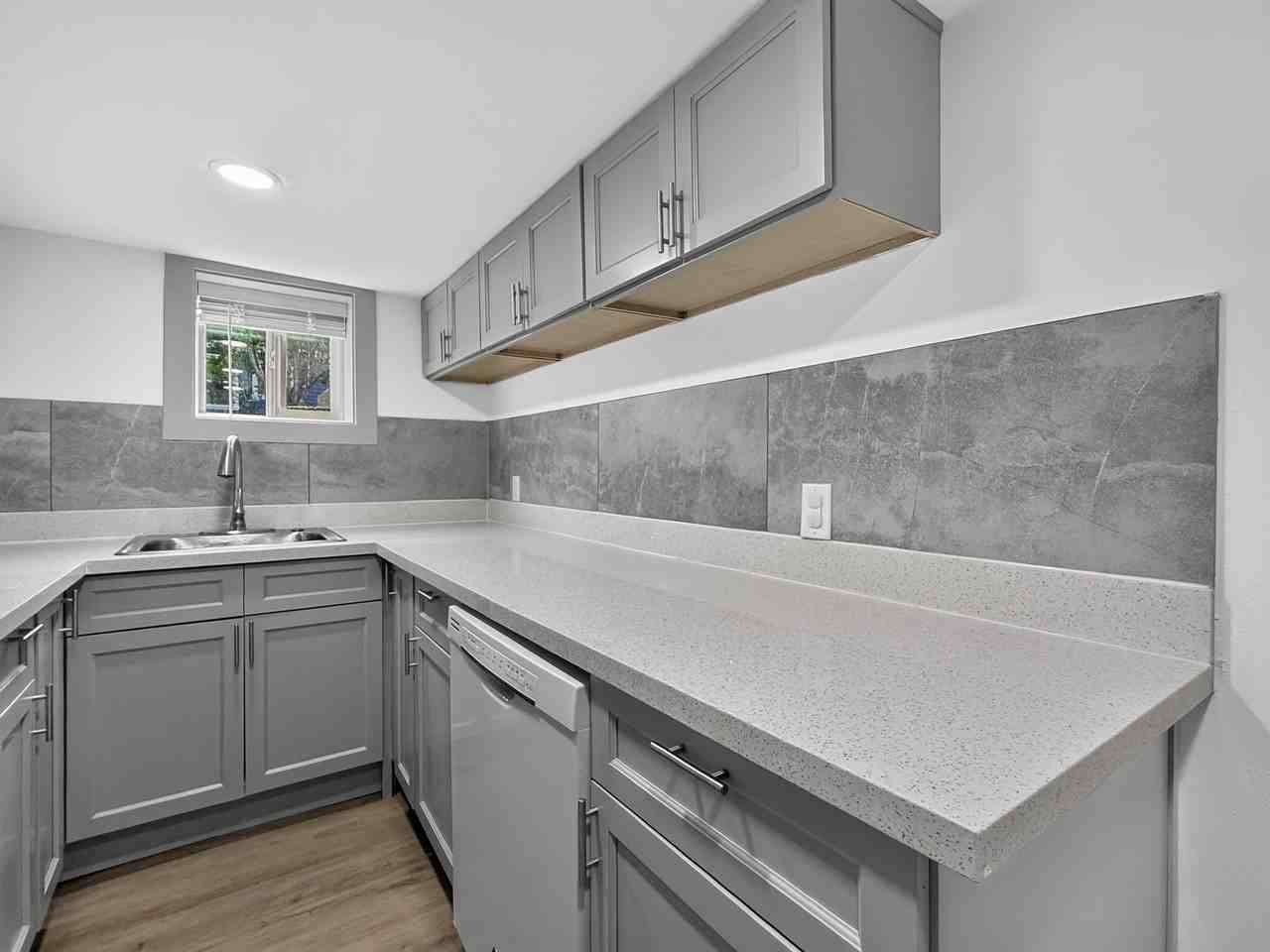 4402 Woodlawn Ave N #3 - Photo 2 of 18
