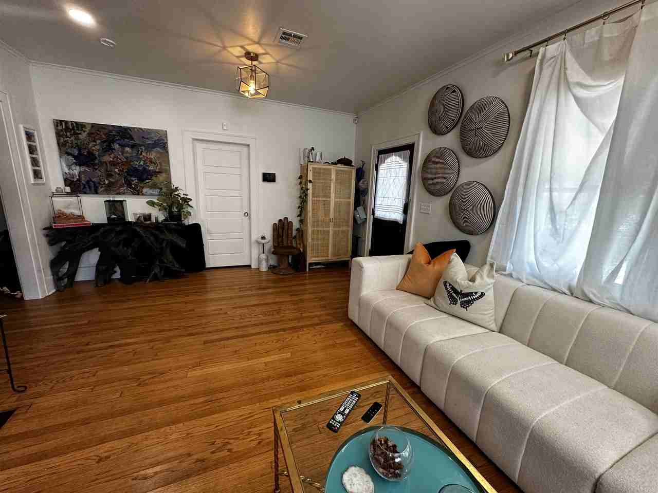 2037 Nw 18th St #1 - Photo 5 of 17