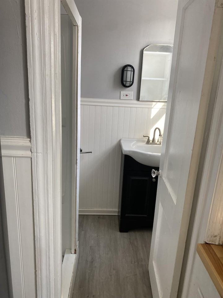 722 5th Ave #2R - Photo 6 of 9