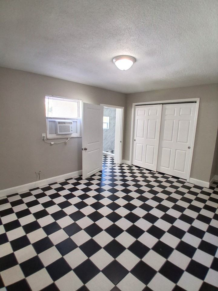 16860 Juanita Ave #D - Photo 4 of 14