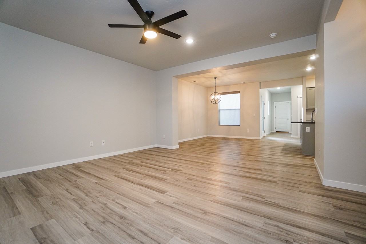 4902 W Thornapple Dr #1 - Photo 6 of 41