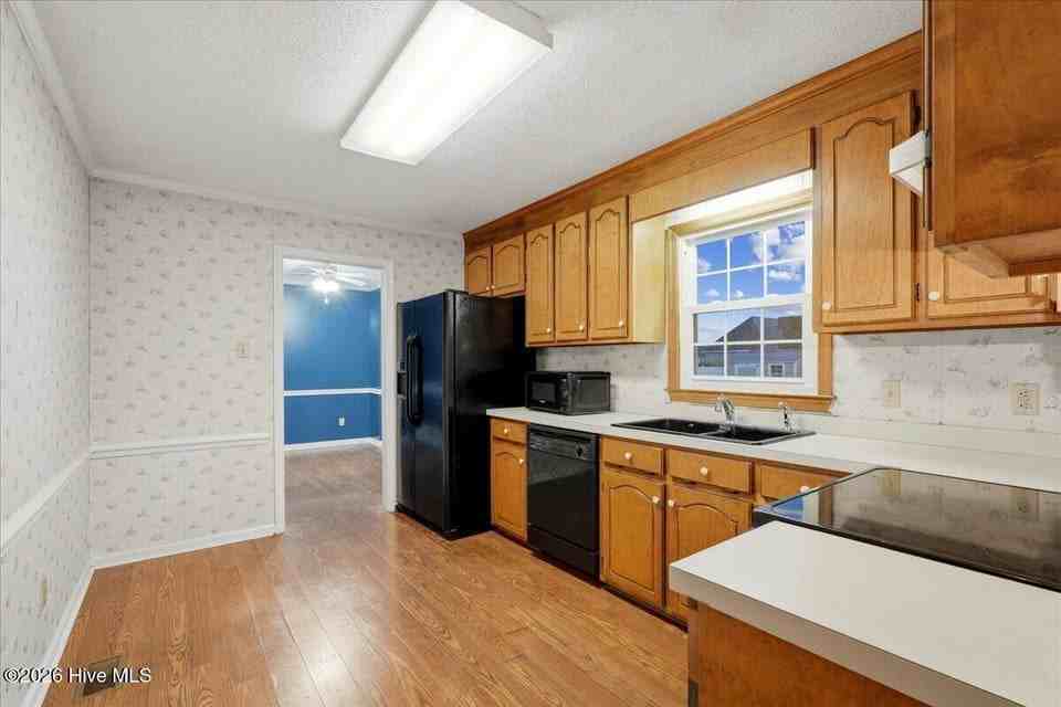 300 Trappers Wood Dr #1 - Photo 2 of 21