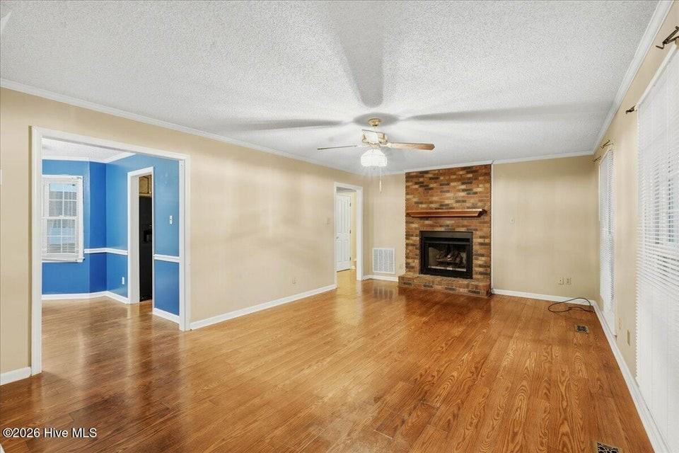 300 Trappers Wood Dr #1 - Photo 7 of 21