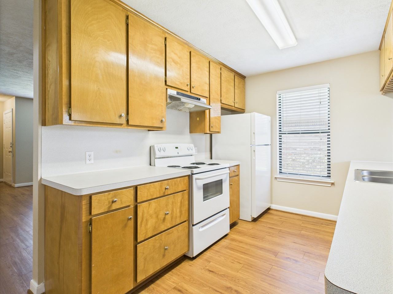 510 Corregidor Dr #1 - Photo 7 of 39