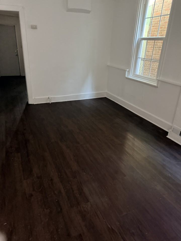 843 N Spruce St #1 - Photo 4 of 10