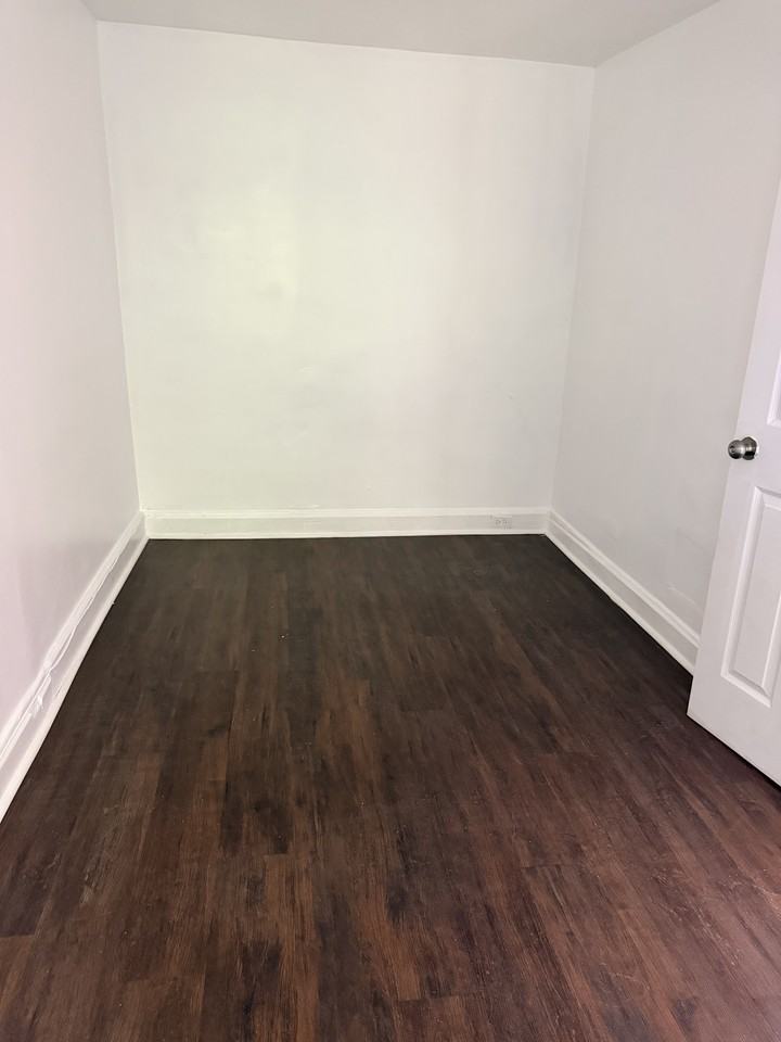843 N Spruce St #1 - Photo 6 of 10