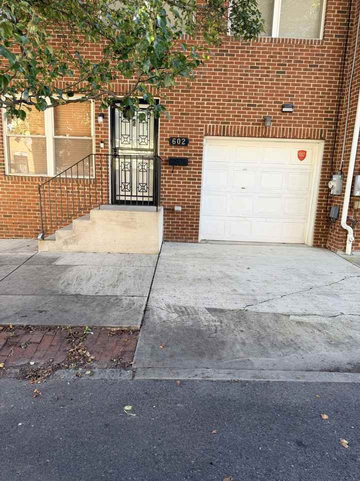 602 Taylor St #1