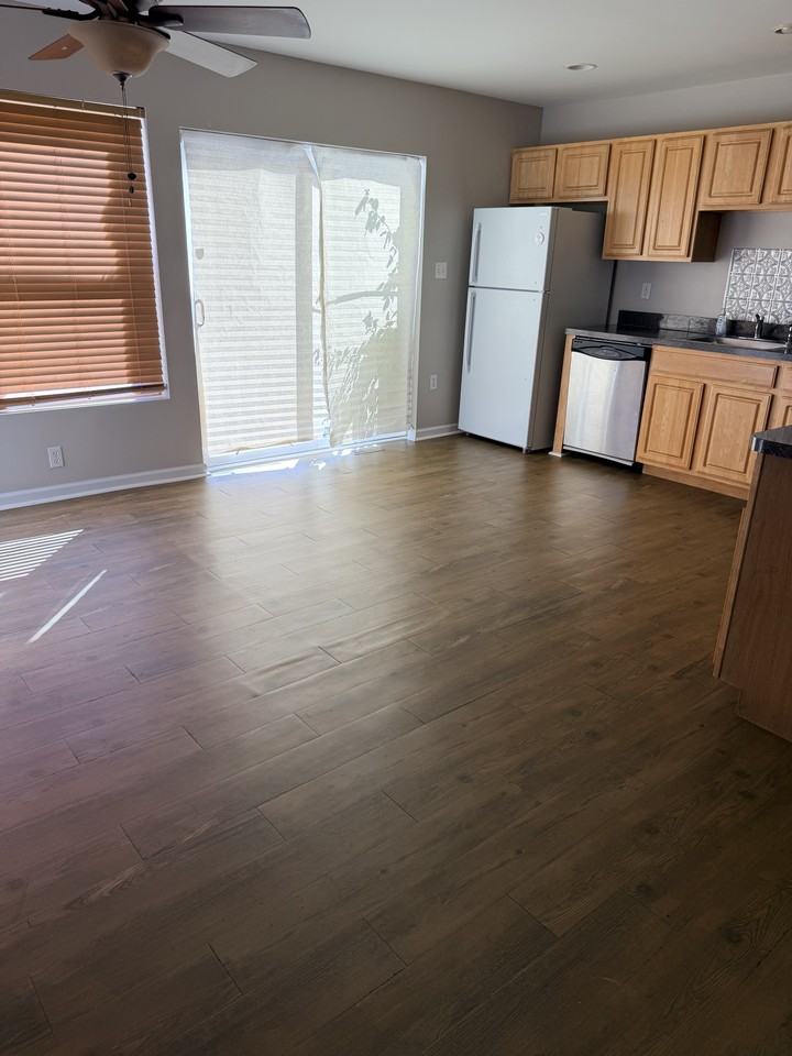 602 Taylor St #1 - Photo 2 of 10
